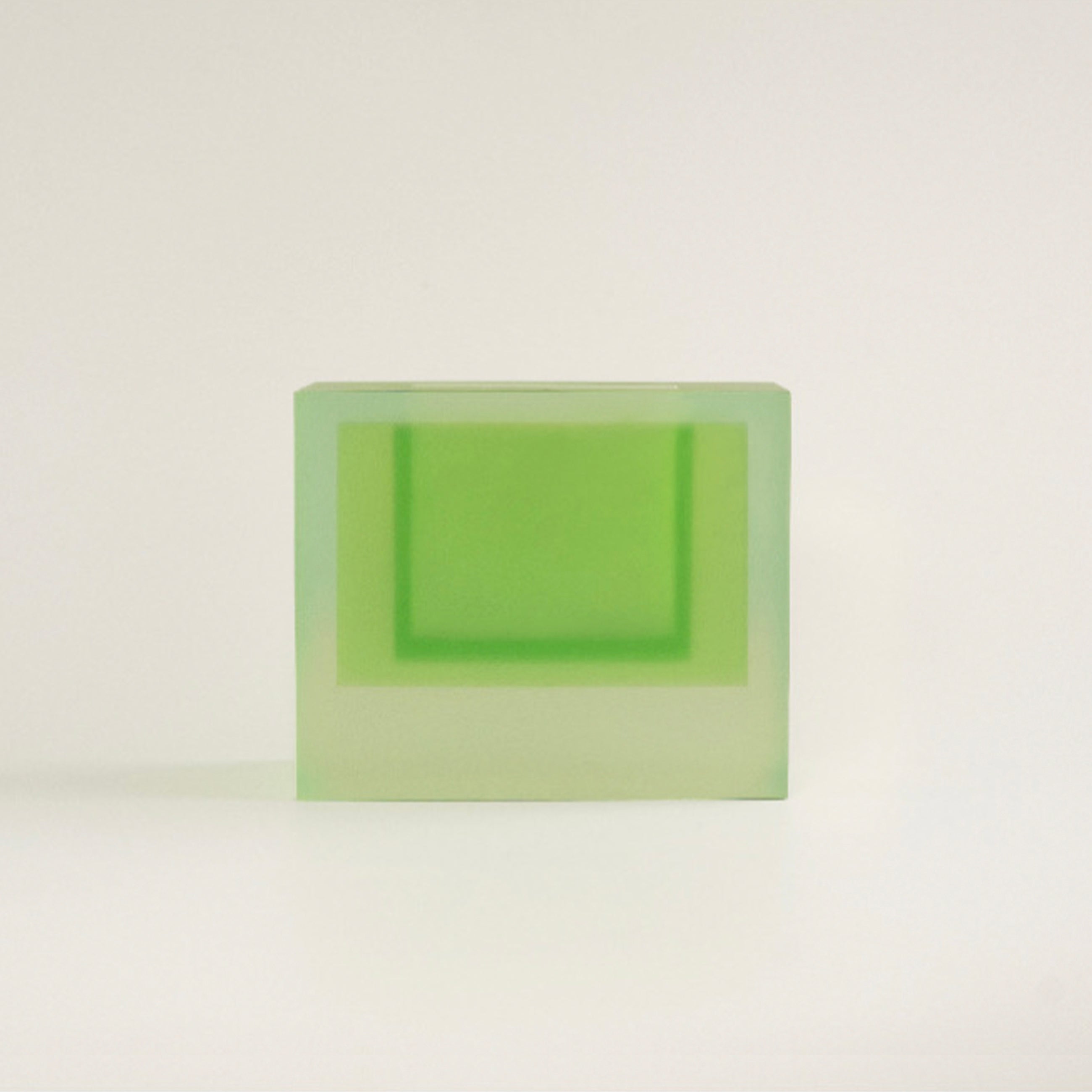 New Piece_Place in place_In Vase_Olivine_Vase_Decorative Objects_1