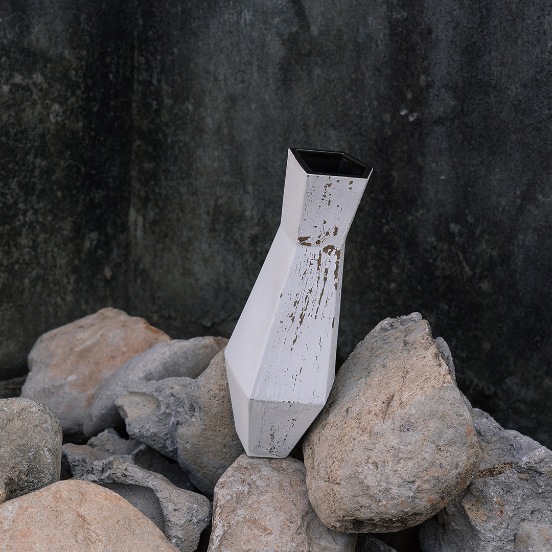 New Piece_Kae_Crush Vase_Vase_Decorative Objects_2