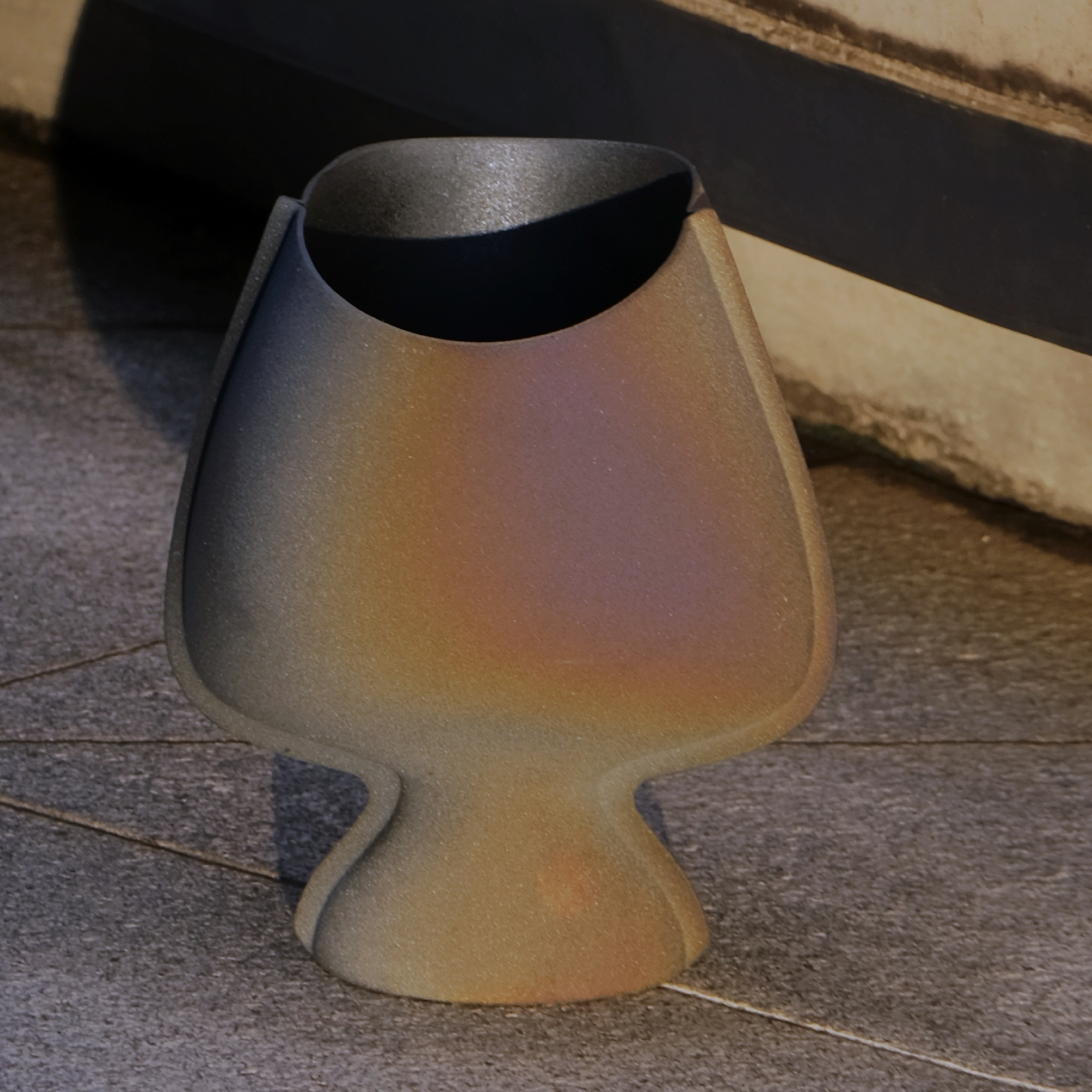 New Piece_Kae_U-Pot Vase_Metallic_Vase_Decorative Objects_4