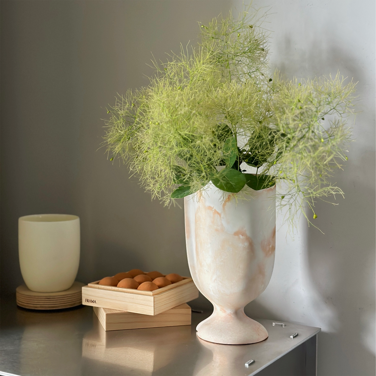 New Piece_Kae_Y-Pot Vase_Beige_Vase_Decorative Objects_3