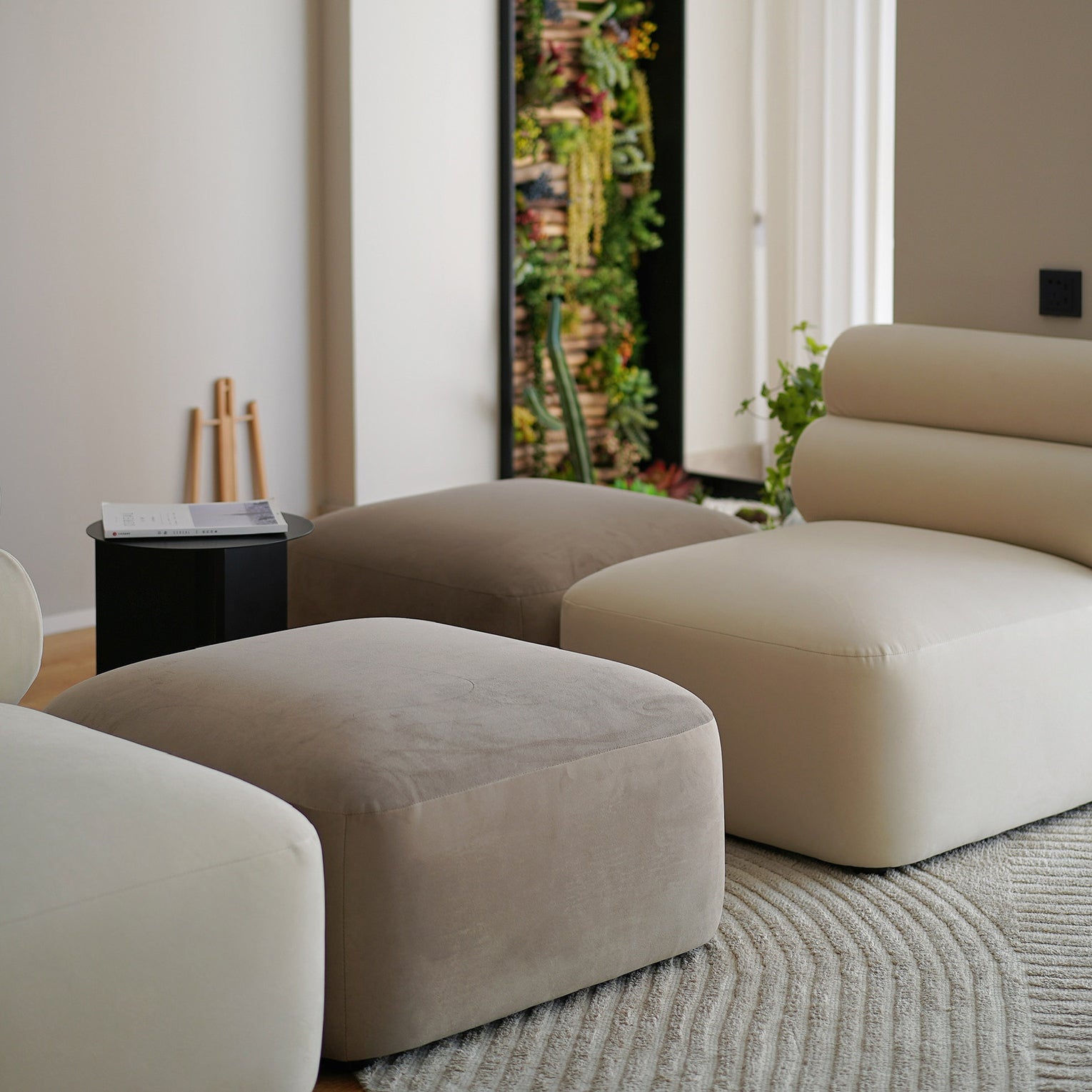 New Piece_Lift Loft_Loaf Modular Sofa 3 Seater Velvet_ Cream_Modular Sofa _4