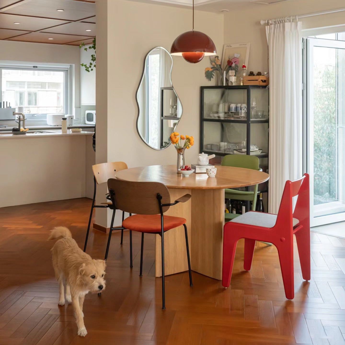 New Piece_Papa_Iris Round Dining Table_Oak_Dining Table_4
