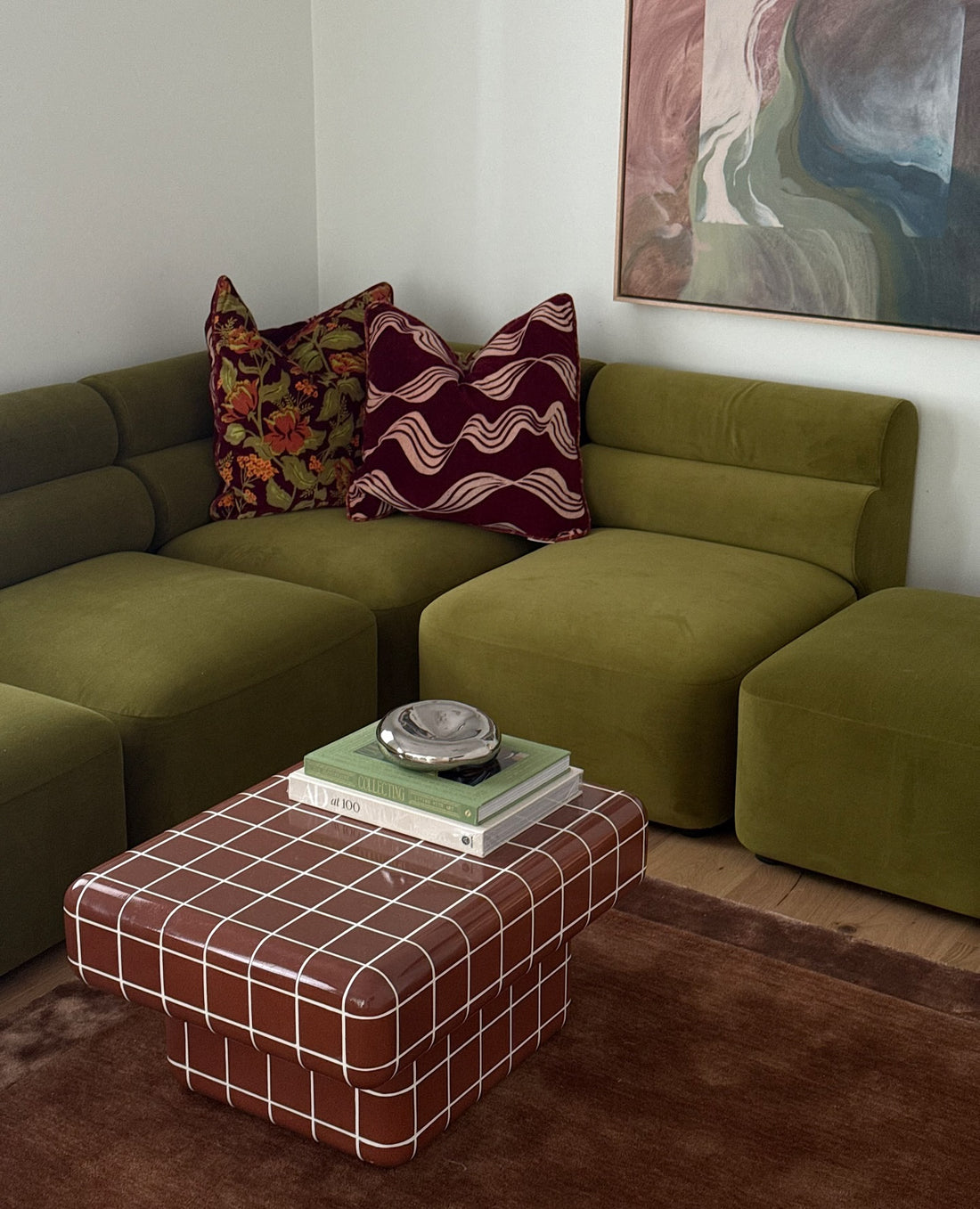 Green modular sofa at Casa del Canto
